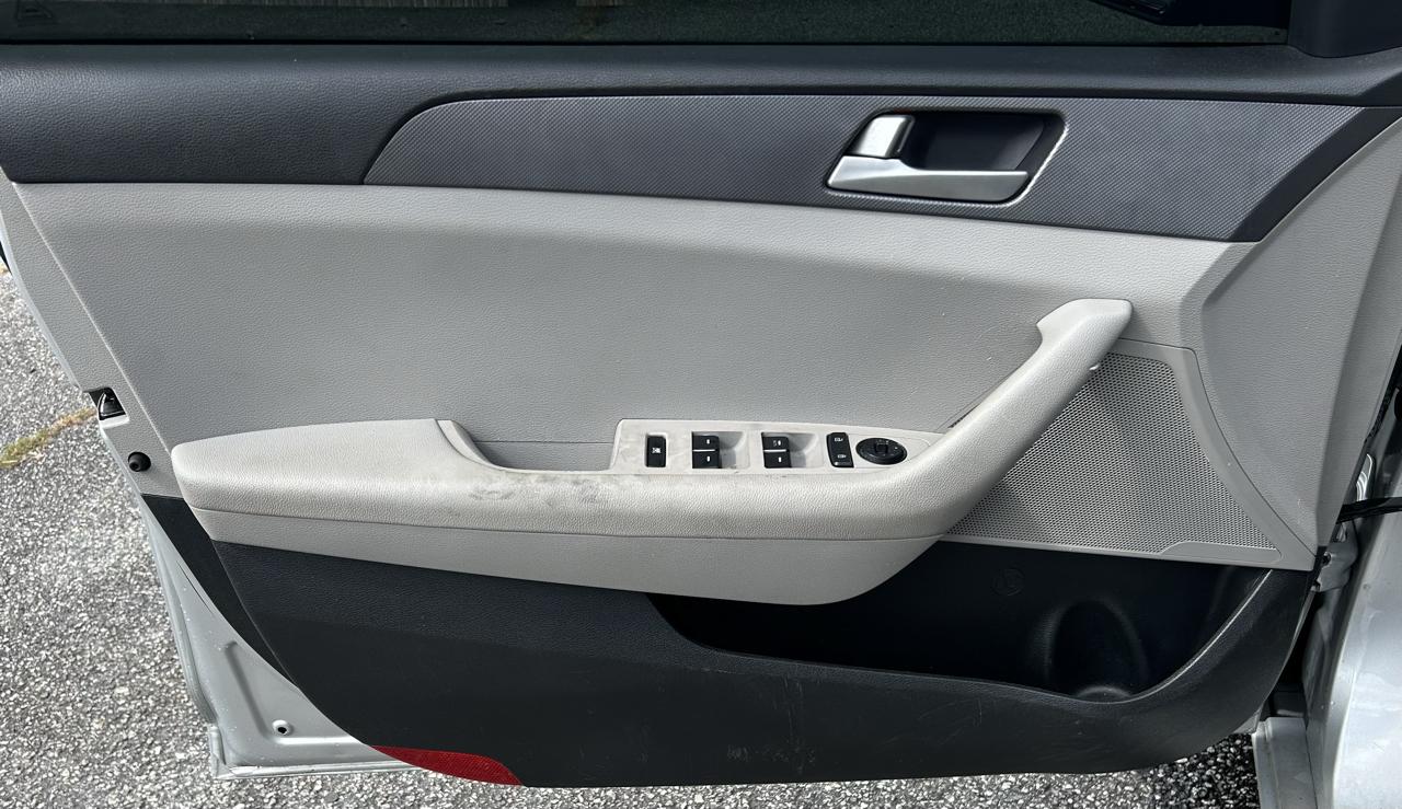 Hyundai Sonata SE 2015