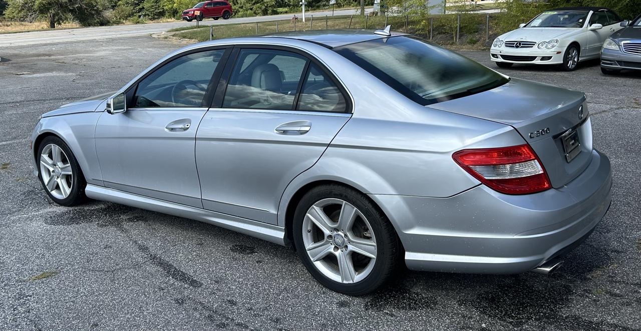 Mercedes-Benz C-Class C300 Luxury Sedan 2011
