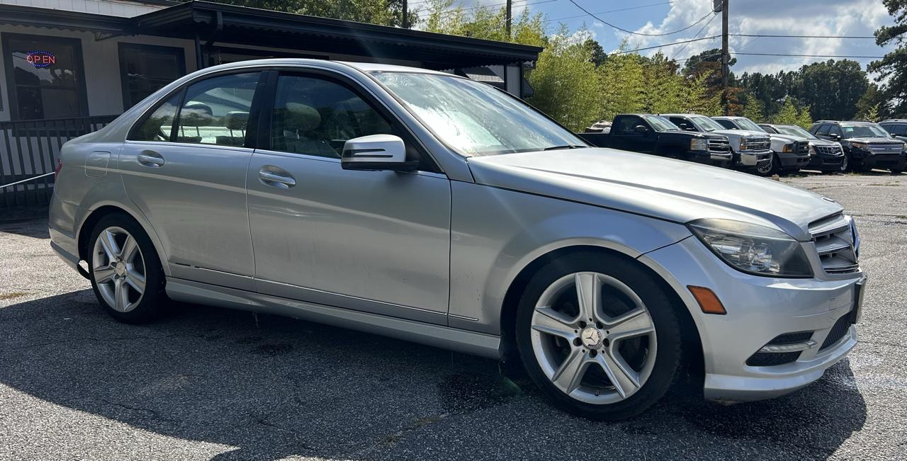 Mercedes-Benz C-Class C300 Luxury Sedan 2011