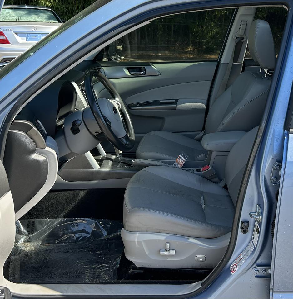 Subaru Forester 2.5X Limited 2012