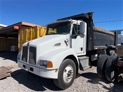2004 Kenworth T300 