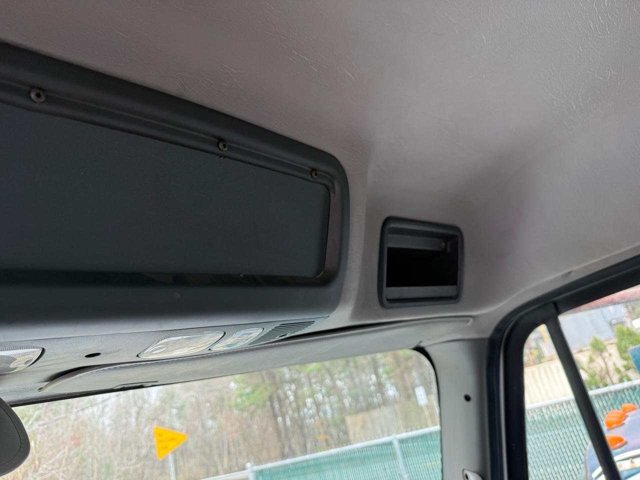 Freightliner M2 106 Medium Duty  2007