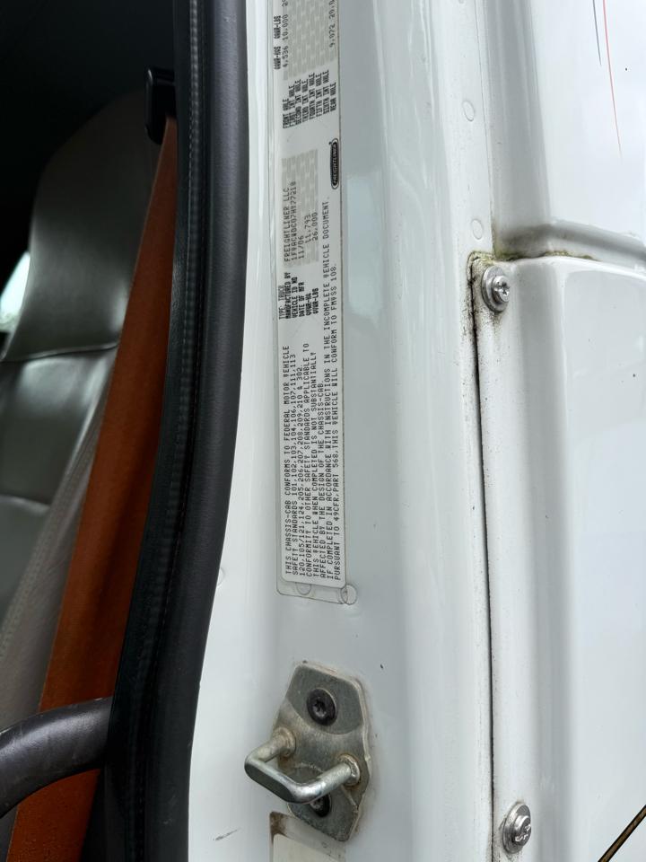 Freightliner M2 106 Medium Duty  2007