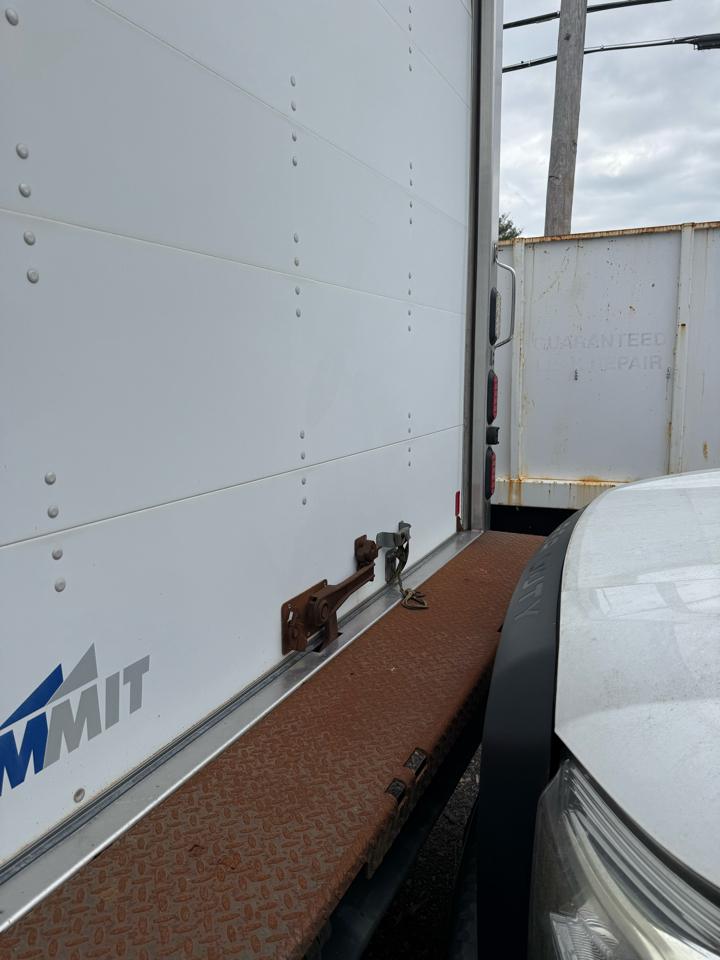 Freightliner M2 106 Medium Duty  2007