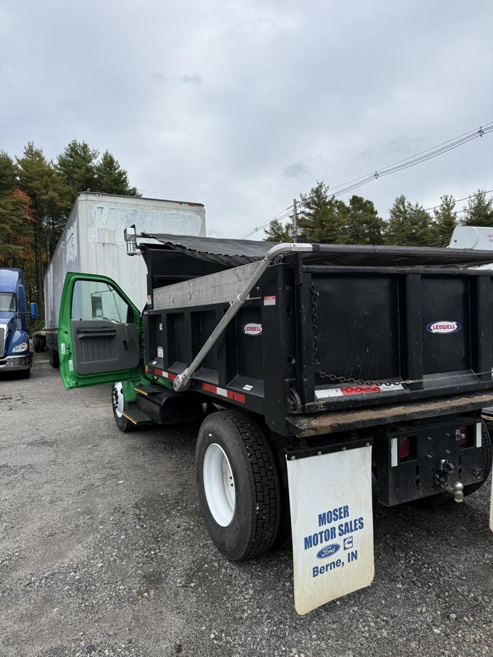 Ford F-550 Crew Cab DRW 2WD 2016