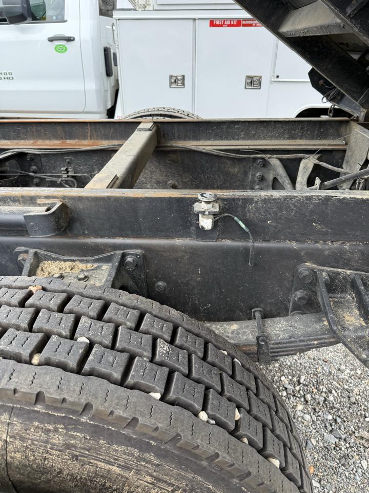 Ford F-550 Crew Cab DRW 2WD 2016