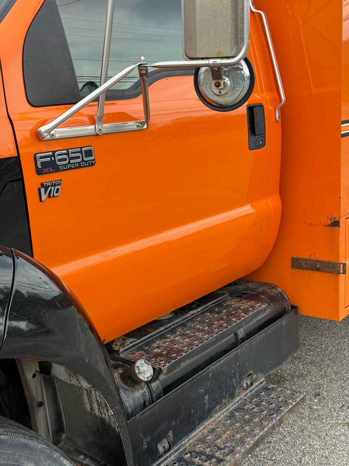 Ford F-650 Regular Cab 2WD DRW 2015