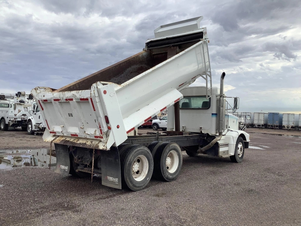 Peterbilt 377  1997 Peterbilt 377  1997