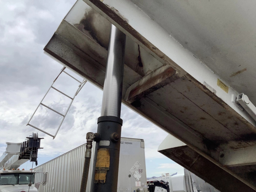 Peterbilt 377  1997 Peterbilt 377  1997