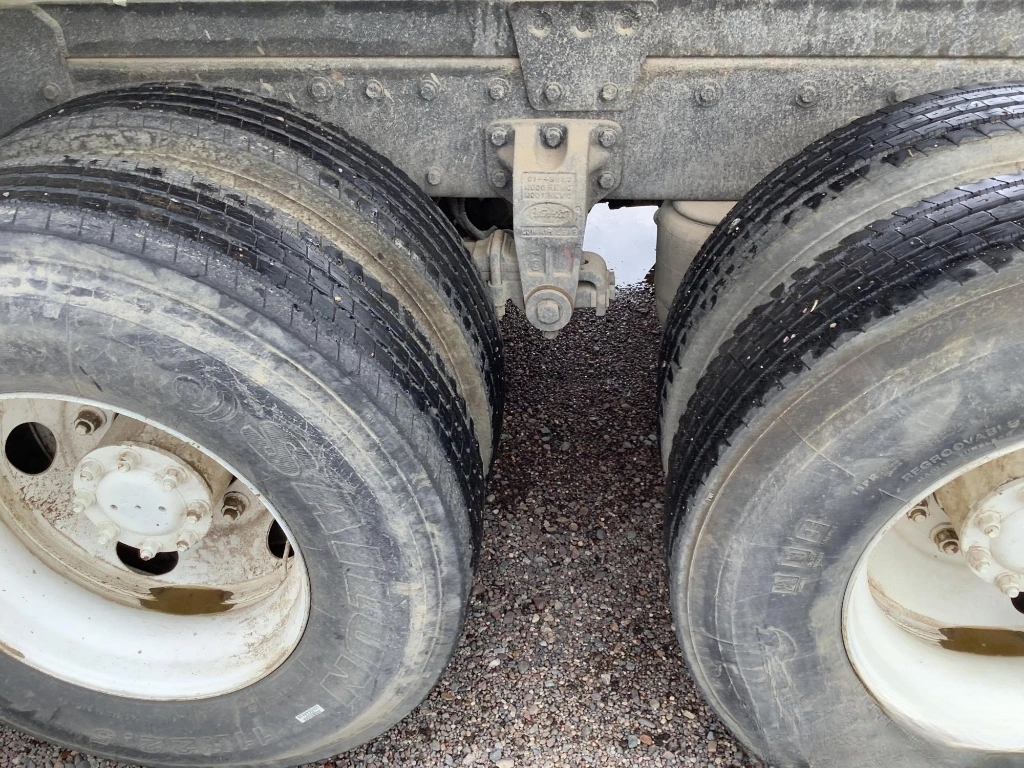 Peterbilt 377  1997 Peterbilt 377  1997