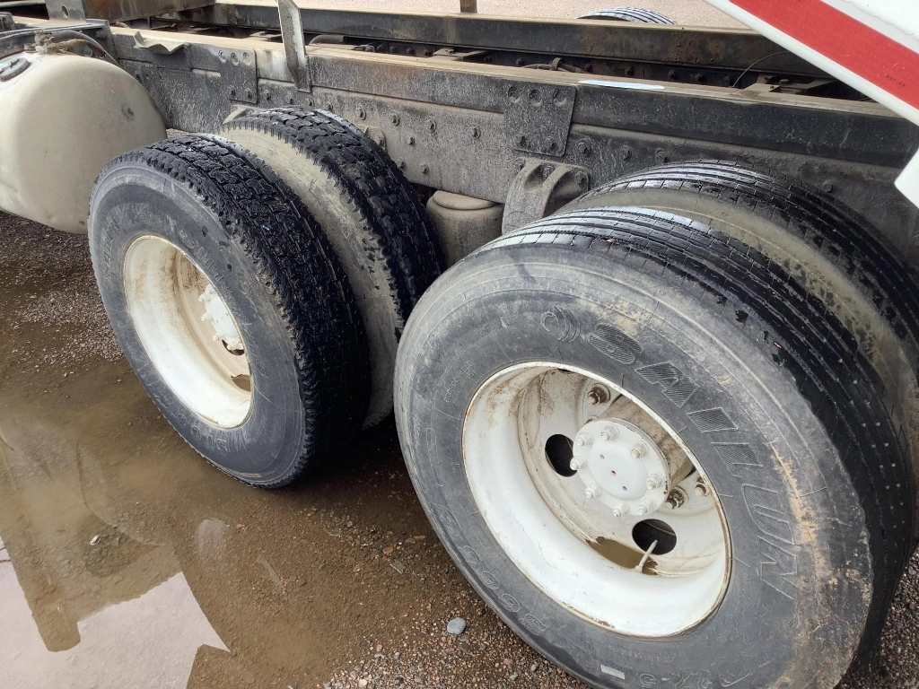 Peterbilt 377  1997 Peterbilt 377  1997