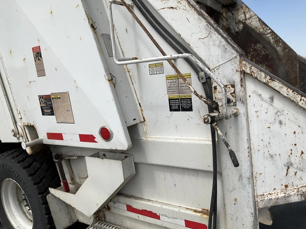 Freightliner M2 106  2015 Freightliner M2 106  2015
