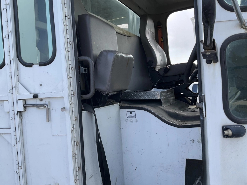 Freightliner M2 106  2015 Freightliner M2 106  2015