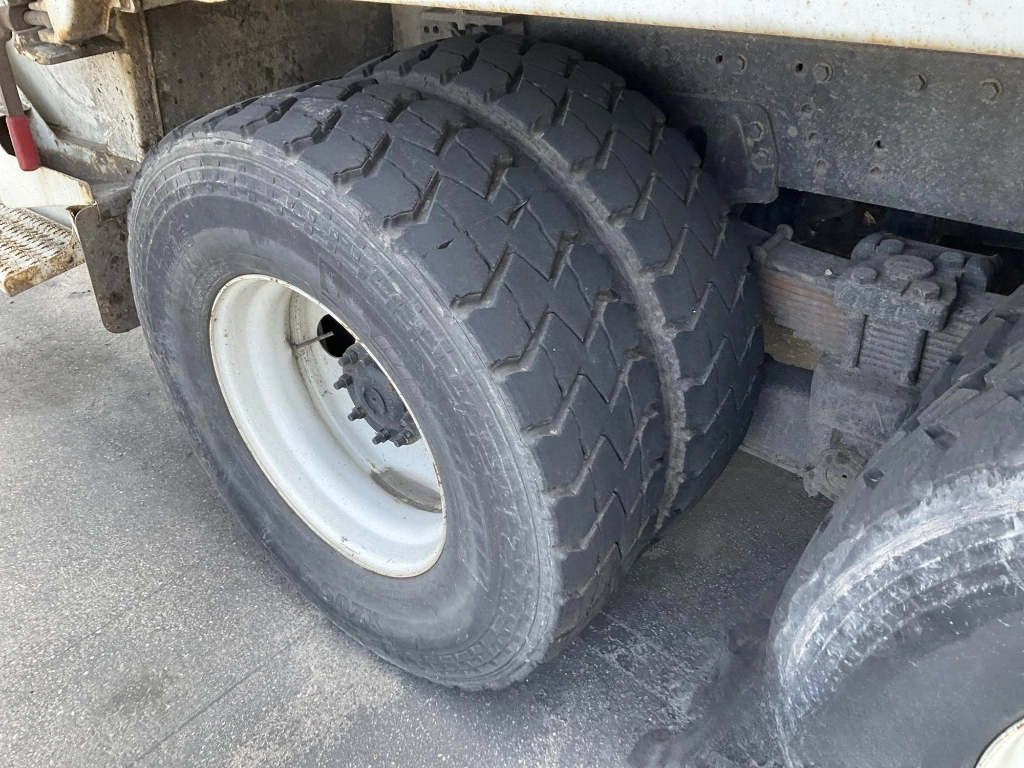 Freightliner M2 106  2015 Freightliner M2 106  2015