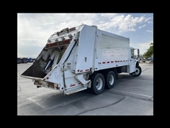 2015 Freightliner M2 106 