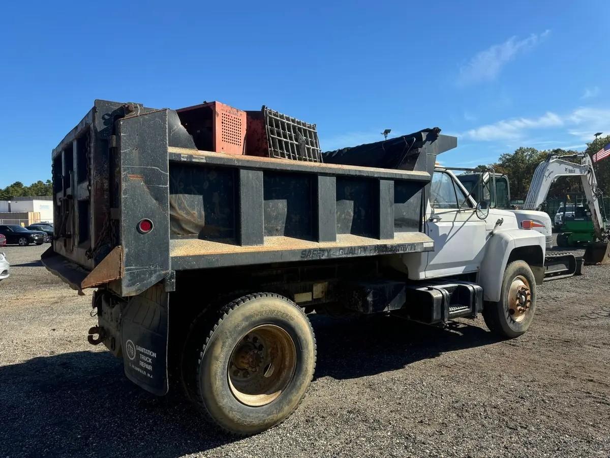 Ford F8000  1986