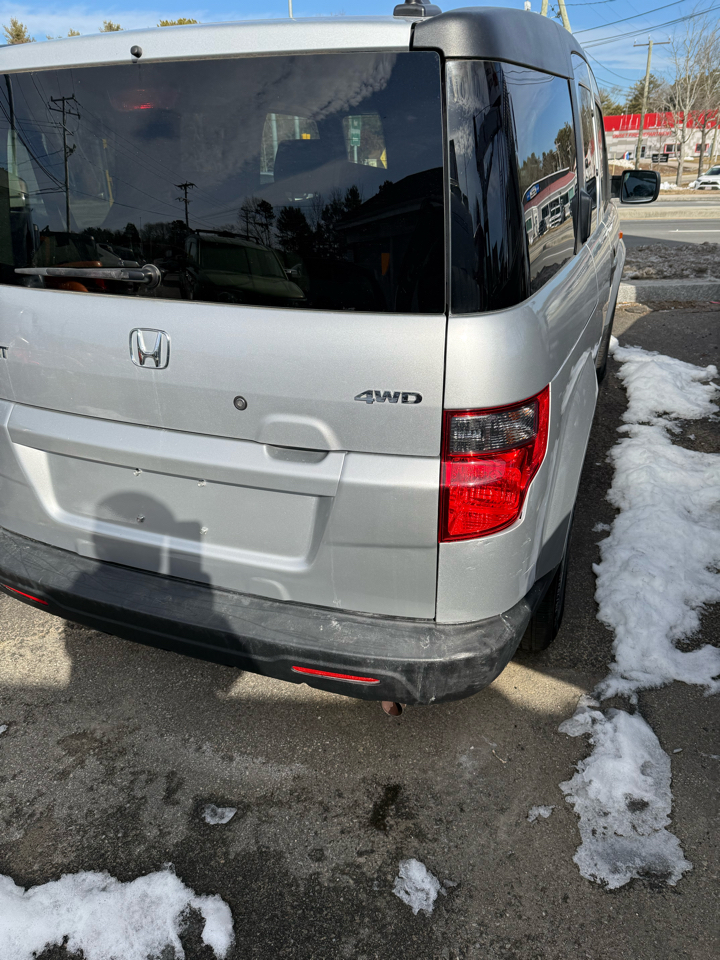 Honda Element EX 4WD AT 2011