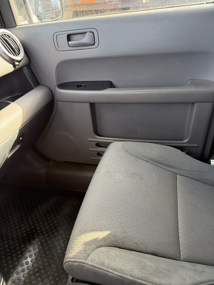 Honda Element EX 4WD AT 2011