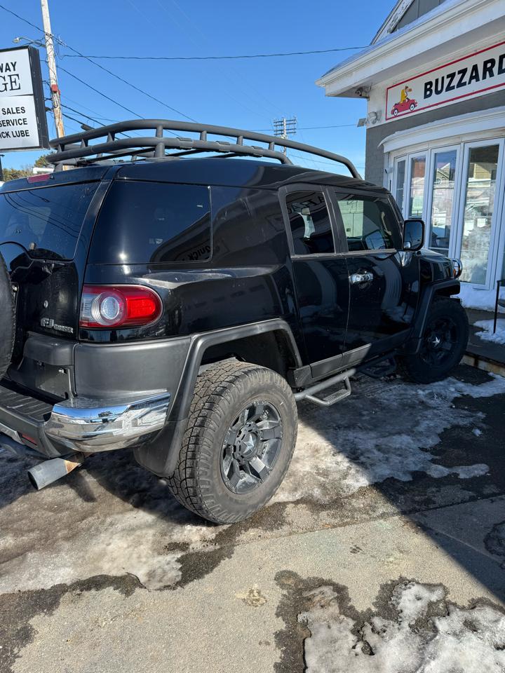 Toyota FJ Cruiser 4WD MT 2013