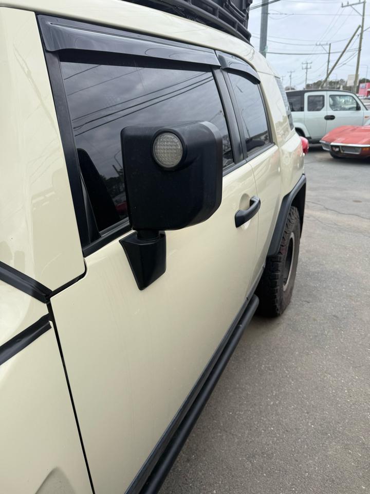 Toyota FJ Cruiser 4WD AT 2010