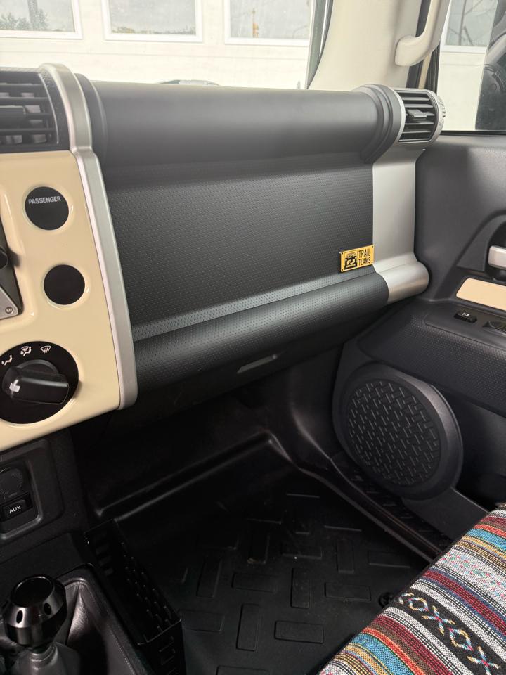 Toyota FJ Cruiser 4WD AT 2010