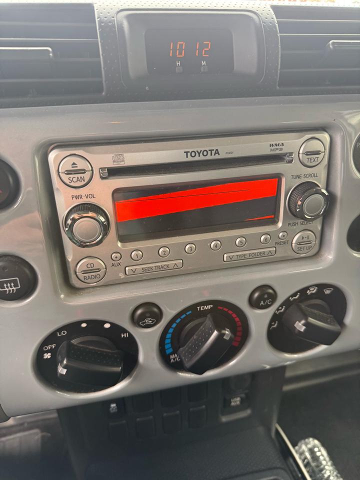 Toyota FJ Cruiser 4WD MT 2014