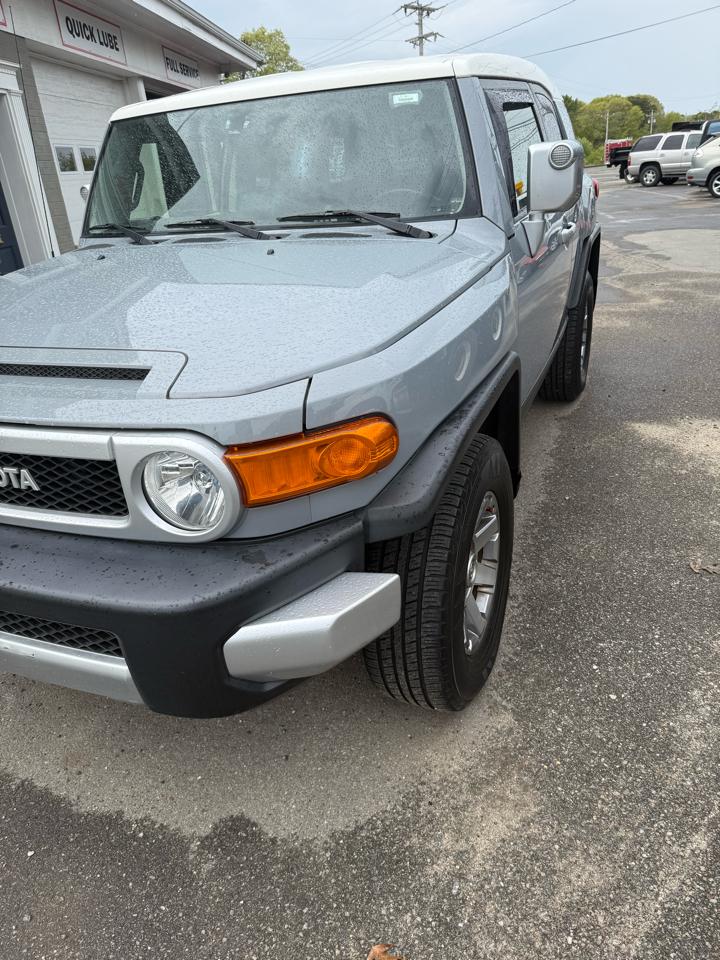Toyota FJ Cruiser 4WD MT 2014