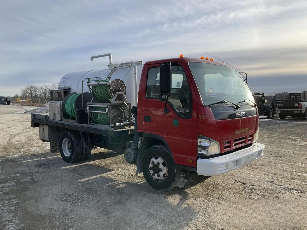 Isuzu NPR  2007
