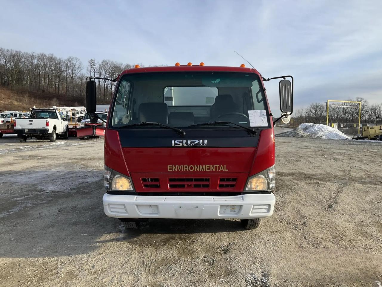 Isuzu NPR  2007