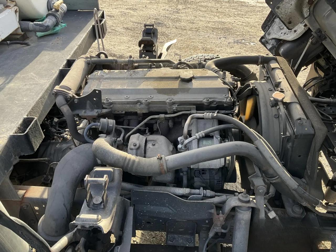Isuzu NPR  2007