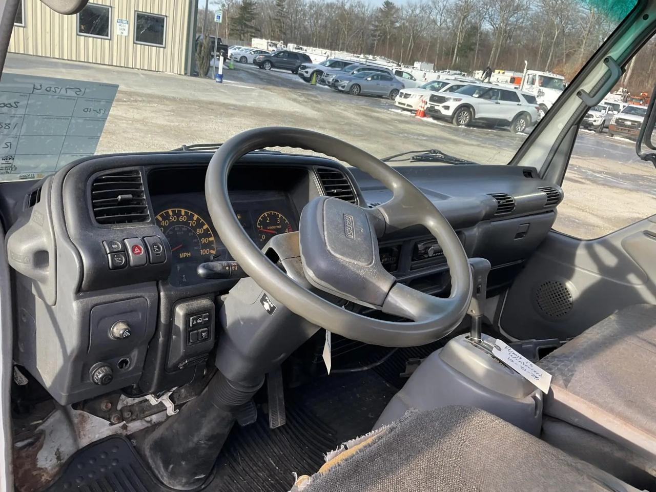 Isuzu NPR  2007