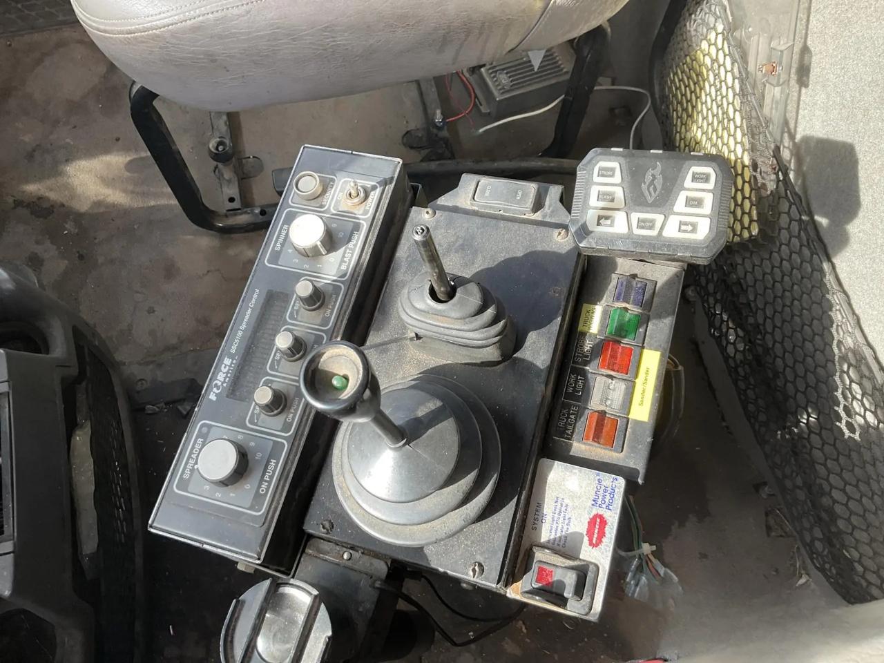 Sterling LT8500  2007