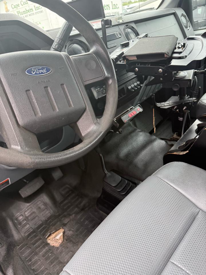 Ford F-550 Regular Cab DRW 4WD 2016