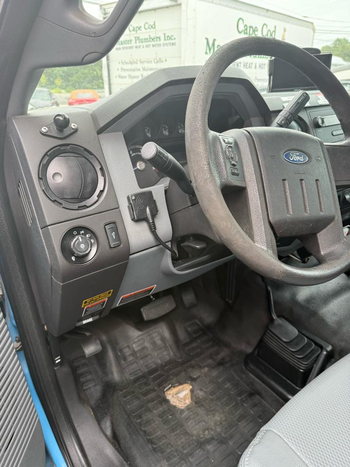 Ford F-550 Regular Cab DRW 4WD 2016
