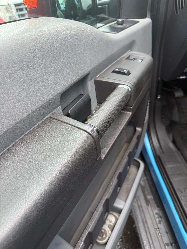Ford F-550 Regular Cab DRW 4WD 2016