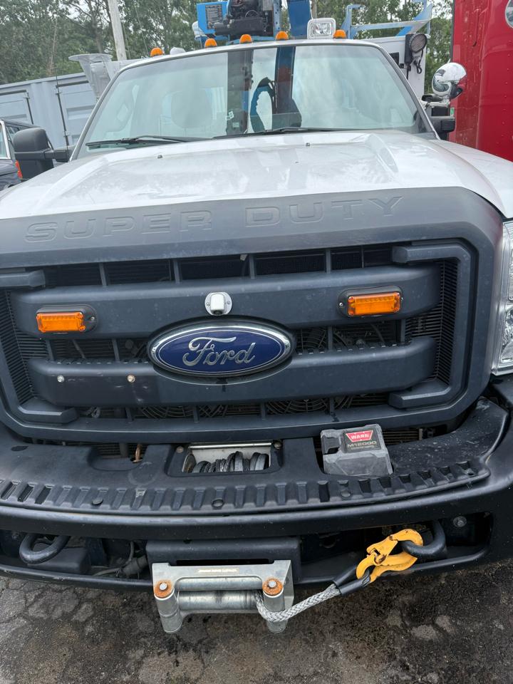 Ford F-550 Regular Cab DRW 4WD 2016