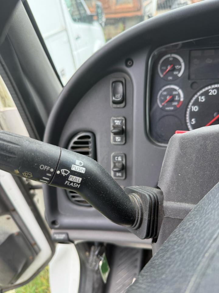 Freightliner M2 106  2015