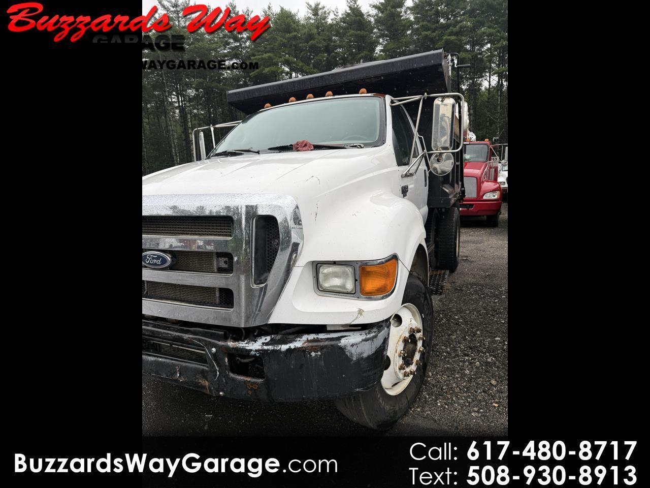 2004 Ford F-750 Regular Cab 2WD DRW