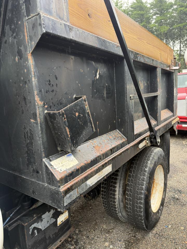 Ford F-750 Regular Cab 2WD DRW 2004