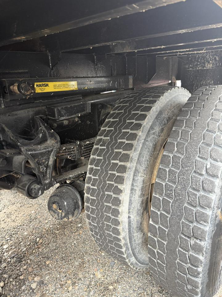 Ford F-750 Regular Cab 2WD DRW 2004