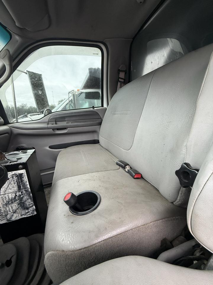 Ford F-650 Regular Cab 2WD DRW 2000