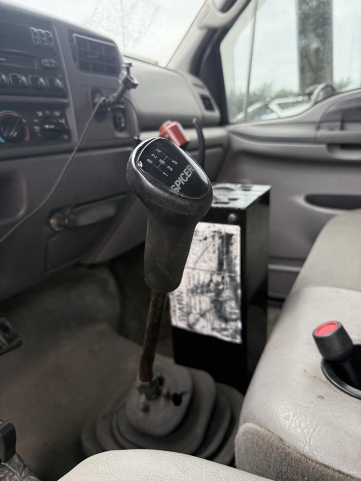 Ford F-650 Regular Cab 2WD DRW 2000