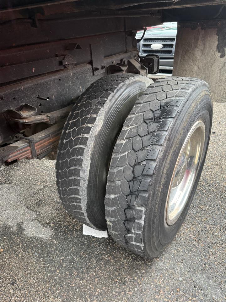 Ford F-650 Regular Cab 2WD DRW 2000