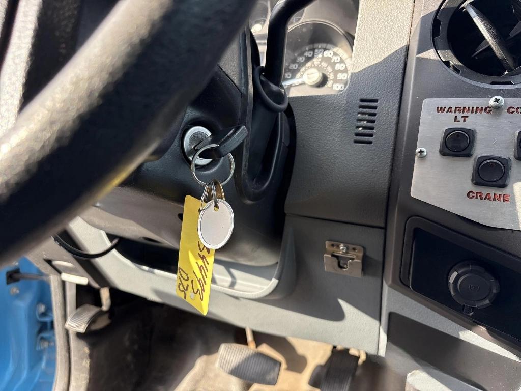 Ford F-550 Regular Cab DRW 2WD 2013