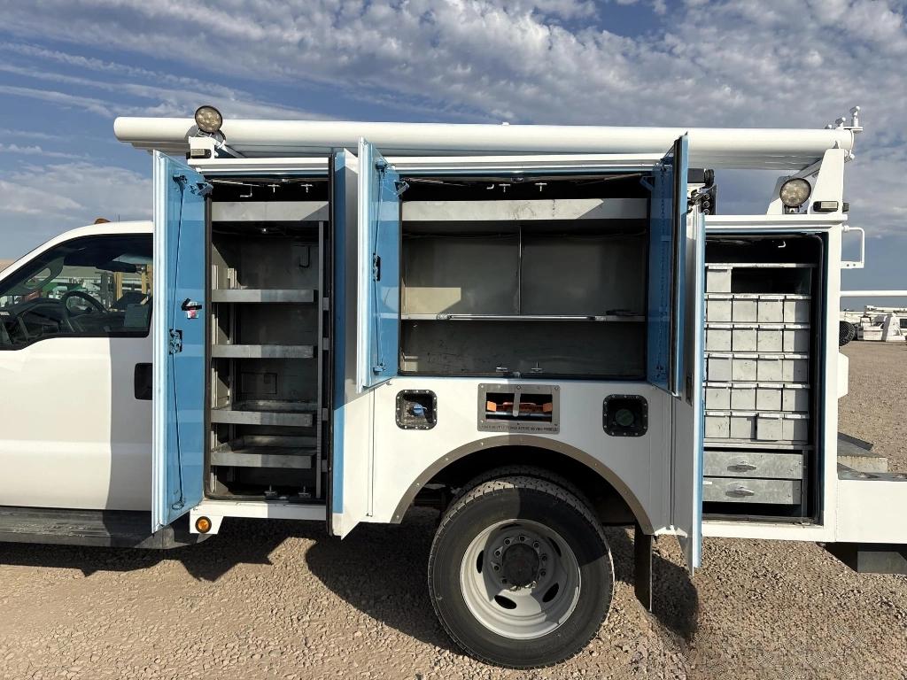 Ford F-550 Regular Cab DRW 2WD 2013