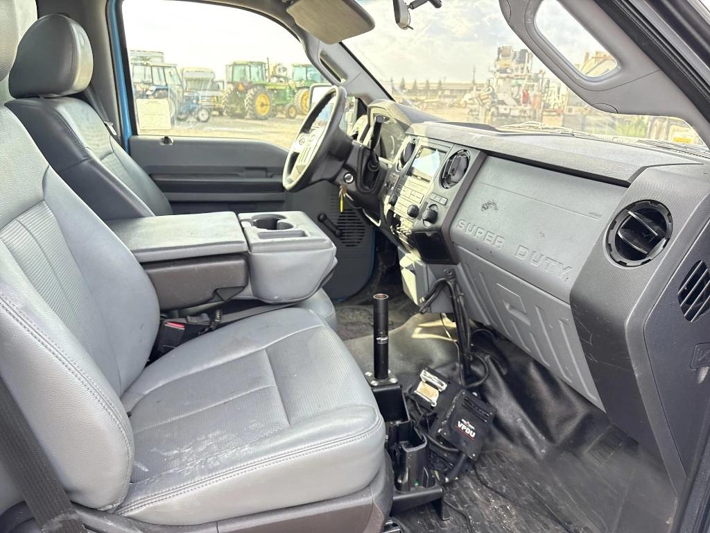 Ford F-550 Regular Cab DRW 2WD 2013