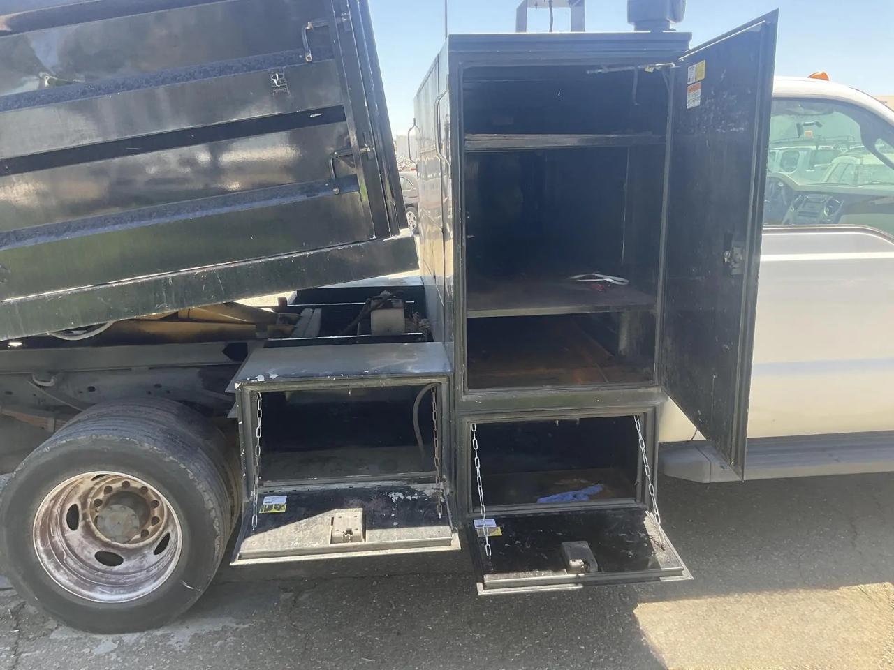 Ford F-450 SD Regular Cab DRW 2WD 2015