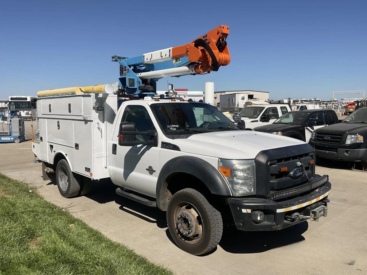 Ford F-550 Regular Cab DRW 4WD 2015