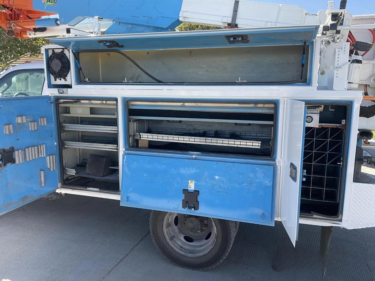 Ford F-550 Regular Cab DRW 4WD 2015