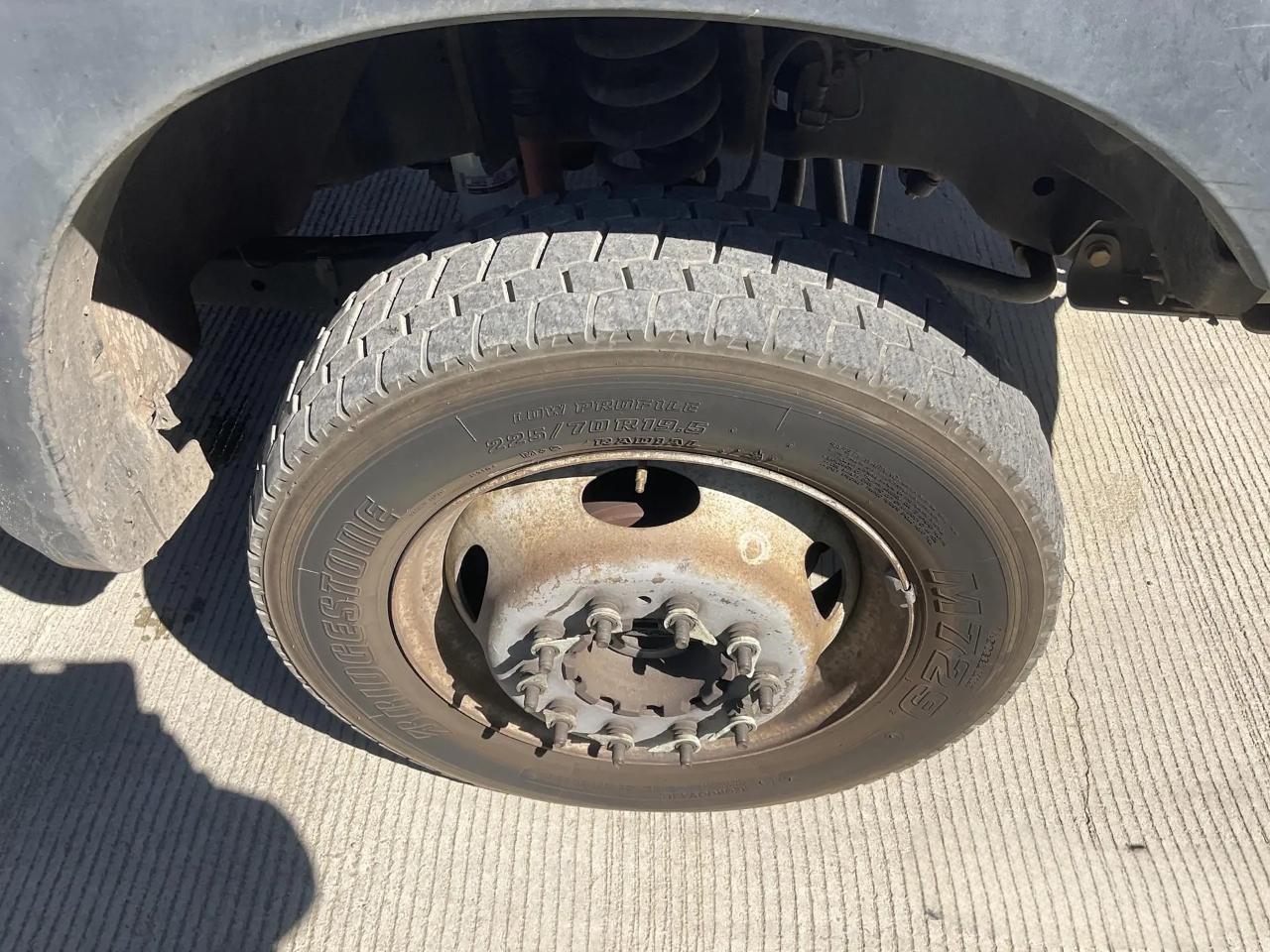 Ford F-550 Regular Cab DRW 4WD 2015